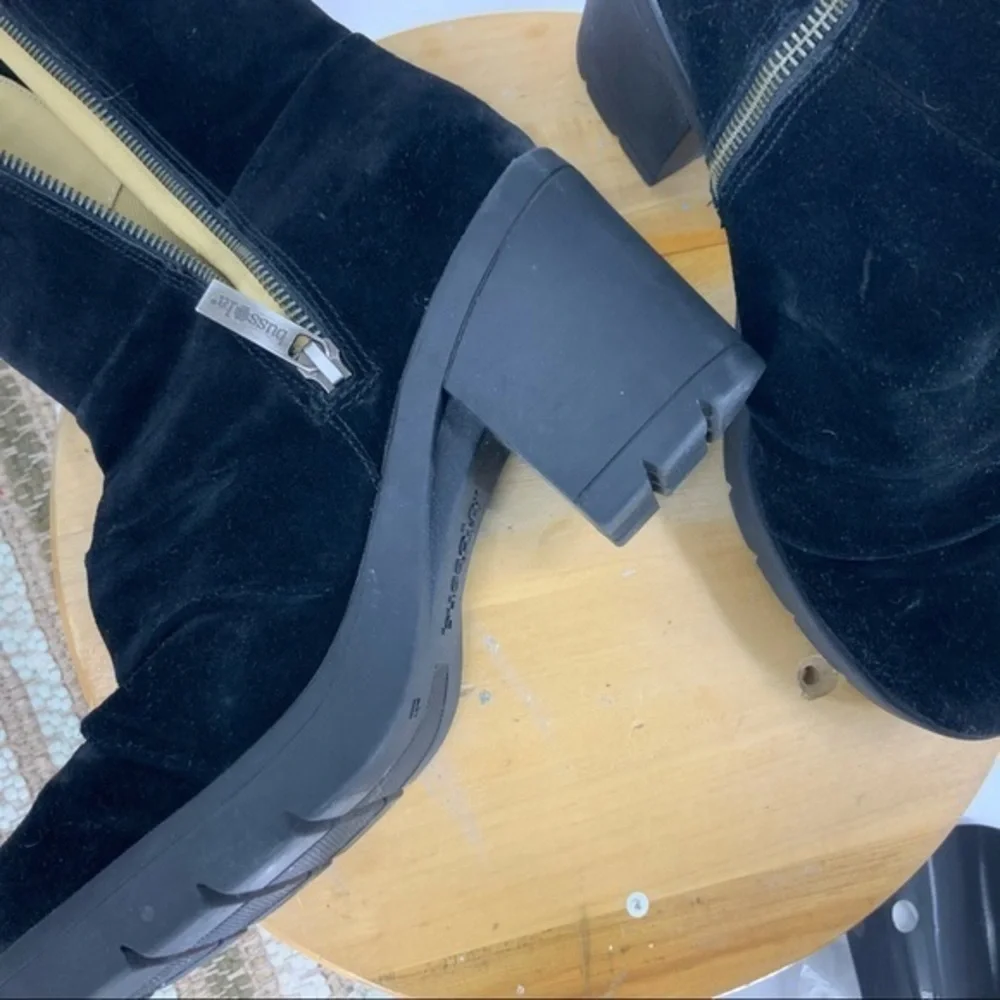 Bussola Bucharest suede chunky heel platform boot 11
